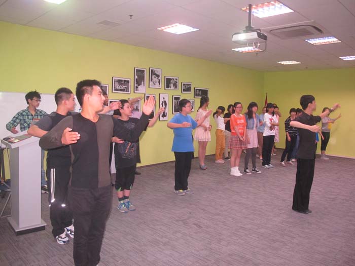 一起学习华尔兹