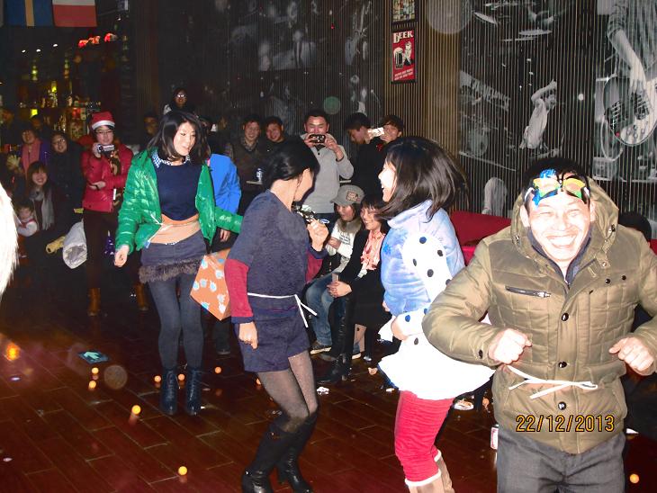 英思力师生圣诞节酒吧狂欢